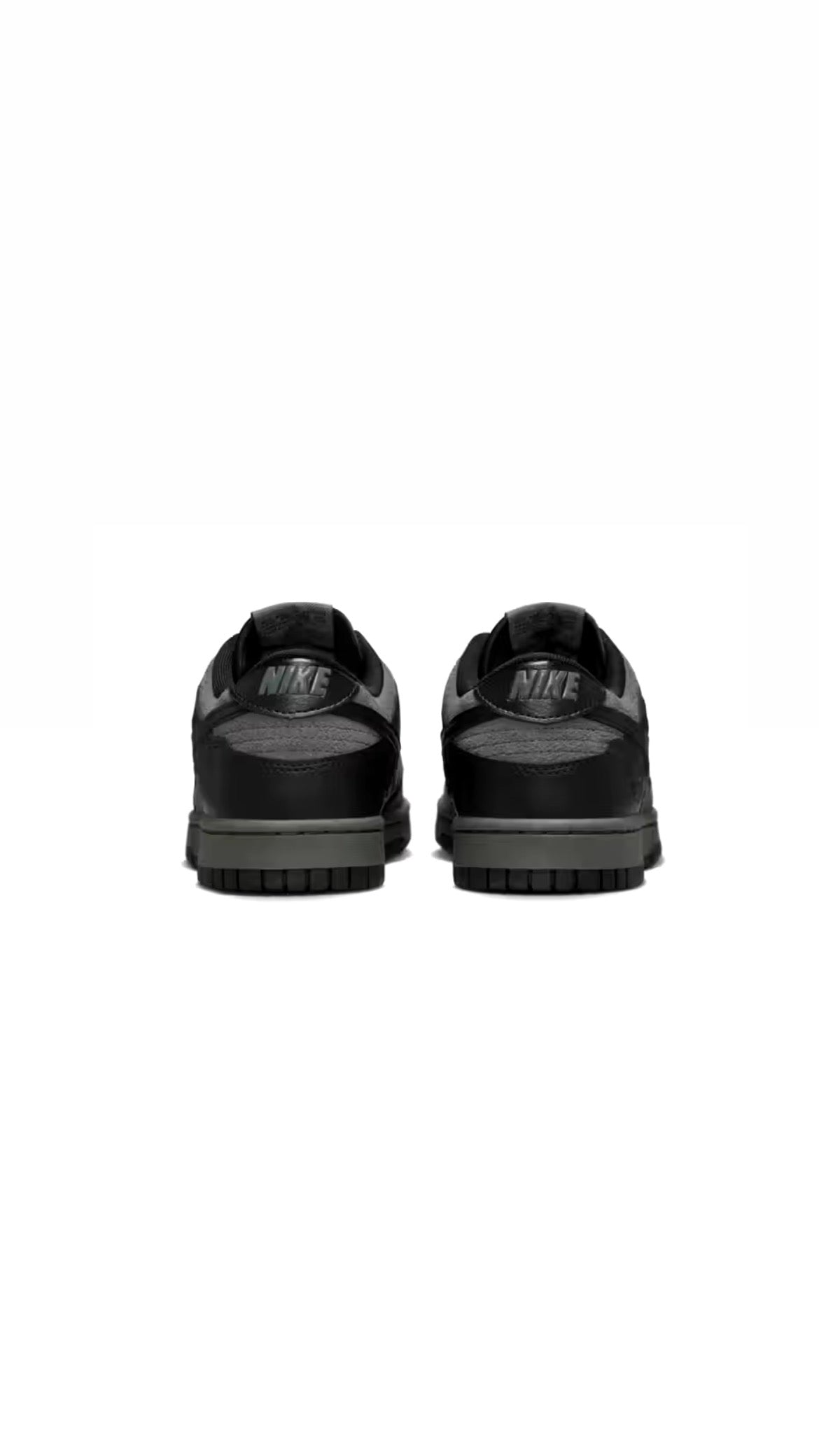 Dunk Low Black Roses