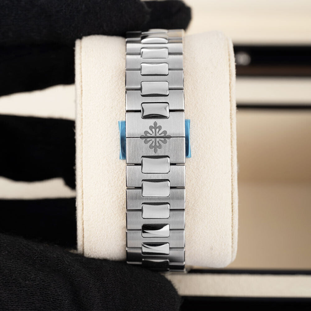 Patek_philippe Aquanaut 5968 Battery Japan Machine
