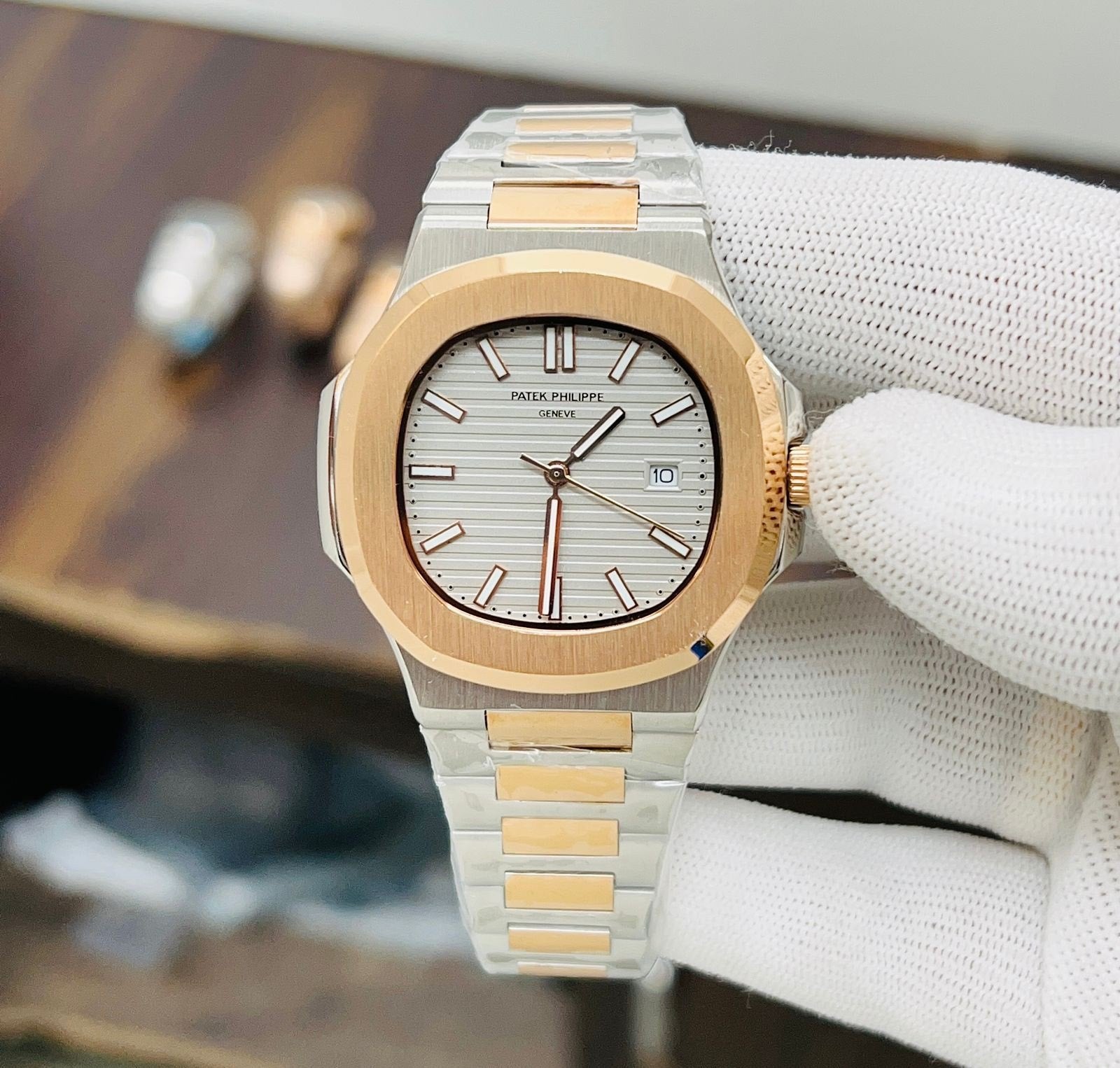 Patek_philippe Nautilus Quartz
