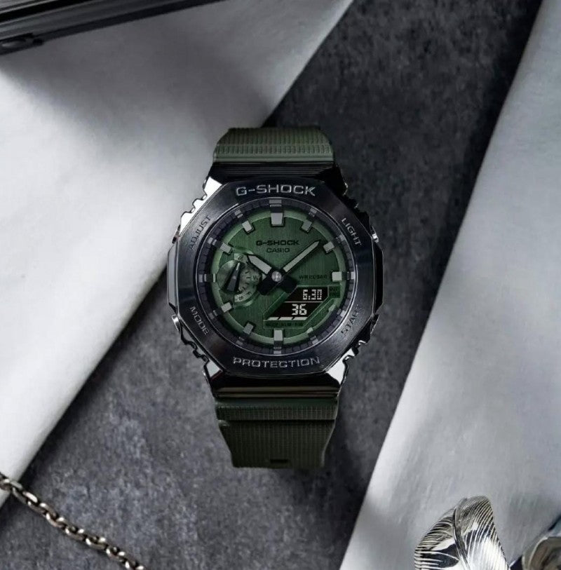 Casio g shock gm2100
