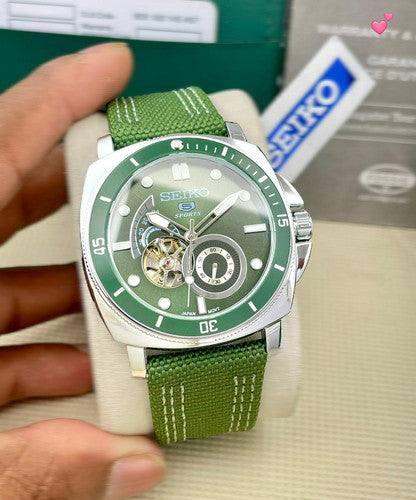 Seiko 5 Sprots Automatic