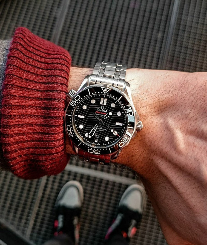 Omeg_a seamaster diver 300M automatic Silver-Black